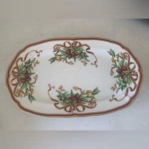 Tiffany & Co. Holiday DISCONTINUED Serving Dish